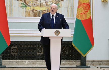 «Самый важный и святой труд на земле». А. Лукашенко вручил госнаграды передовикам аграрной отрасли