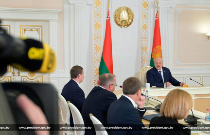 «Вопрос, который должен стать одним из приоритетов на пятилетку». О чем говорил Президент с обновленным составом правительства