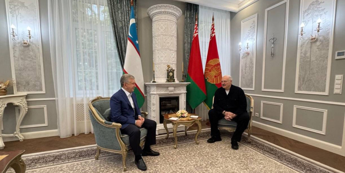 Лукашенко и Мирзиёев проводят встречу в Минске