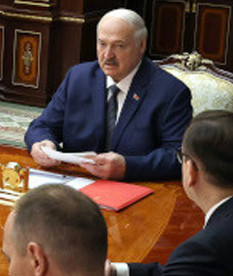 «Главное, что женщина хочет иметь ребенка». Лукашенко доложили о проекте указа о проведении ЭКО