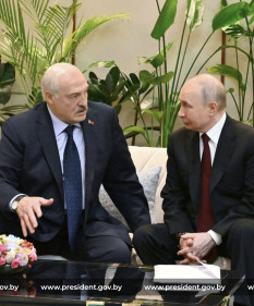 Александр Лукашенко провел встречу с Владимиром Путиным