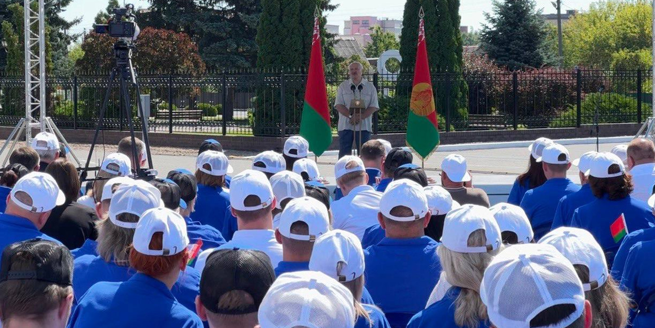 Александр Лукашенко в Березе