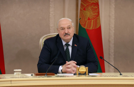 Техника, строительство, ювелирная отрасль, поставки продовольствия, гуманитарная сфера. А. Лукашенко провел встречу с главой Якутии