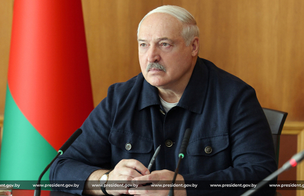 «Люди наши должны знать, что картофеля в Беларуси достаточно». А. Лукашенко посетил с рабочей поездкой Могилевскую область