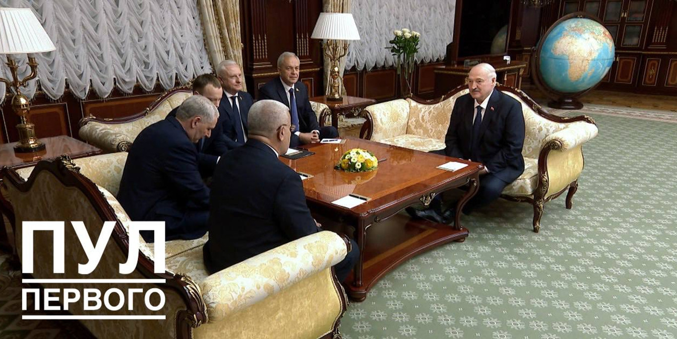 Лукашенко провел встречу с председателем Национального народного собрания Алжира