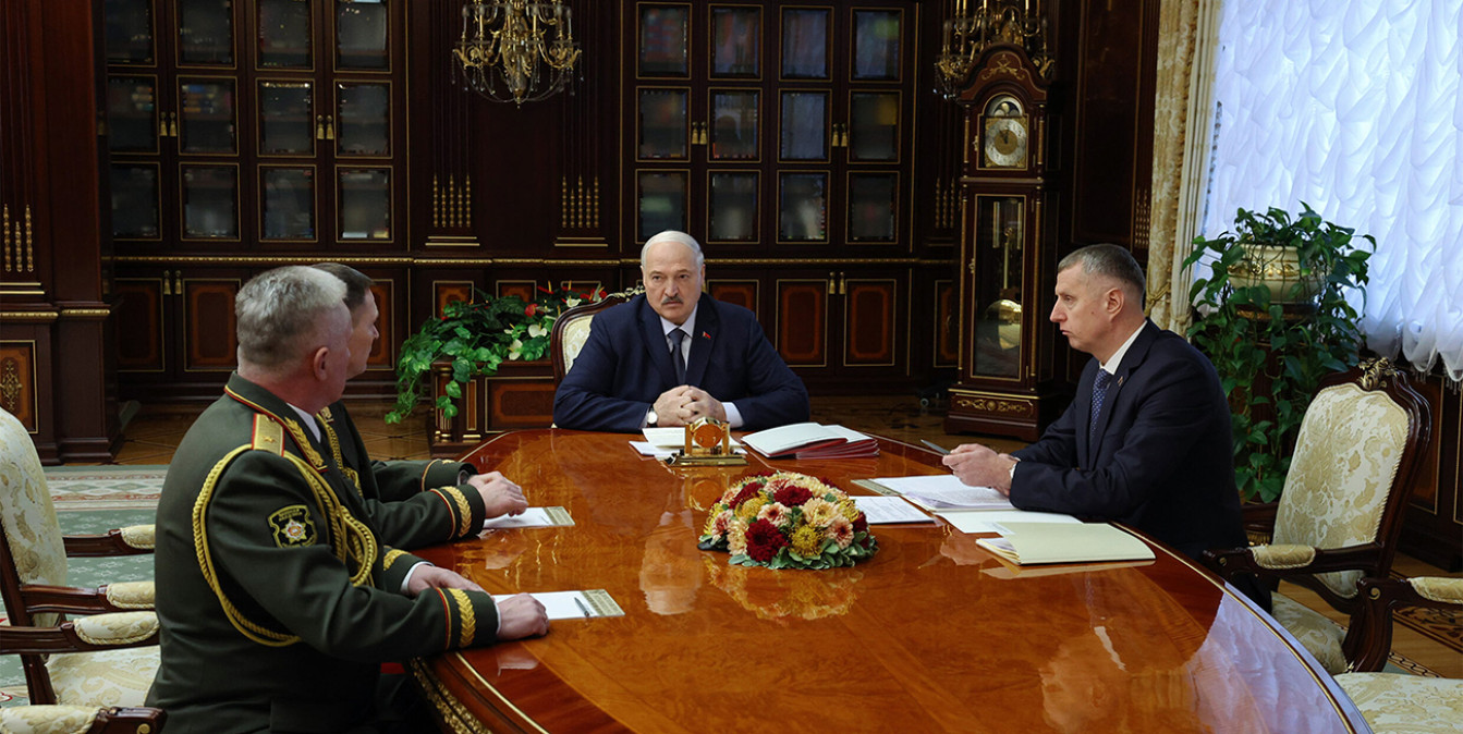 Президент обновил руководство Совбеза, НАН, КГК и дипломатического корпуса: итоги кадрового дня