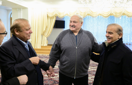 По-домашнему. А. Лукашенко встретился с семьей Шариф