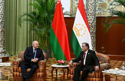 Наталья Эйсмонт раскрыла подробности международных контактов Александра Лукашенко на полях саммита СНГ