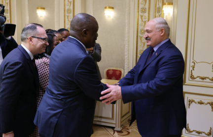 А. Лукашенко пригласил президента Кении в Беларусь, а также назвал перспективы сотрудничества Минска и Претории