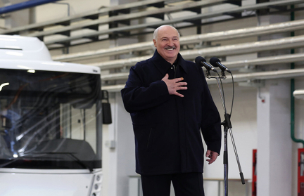 «Я счастлив, что мы сохранили нашу страну как машиностроительную». А. Лукашенко посетил Минский автомобильный завод