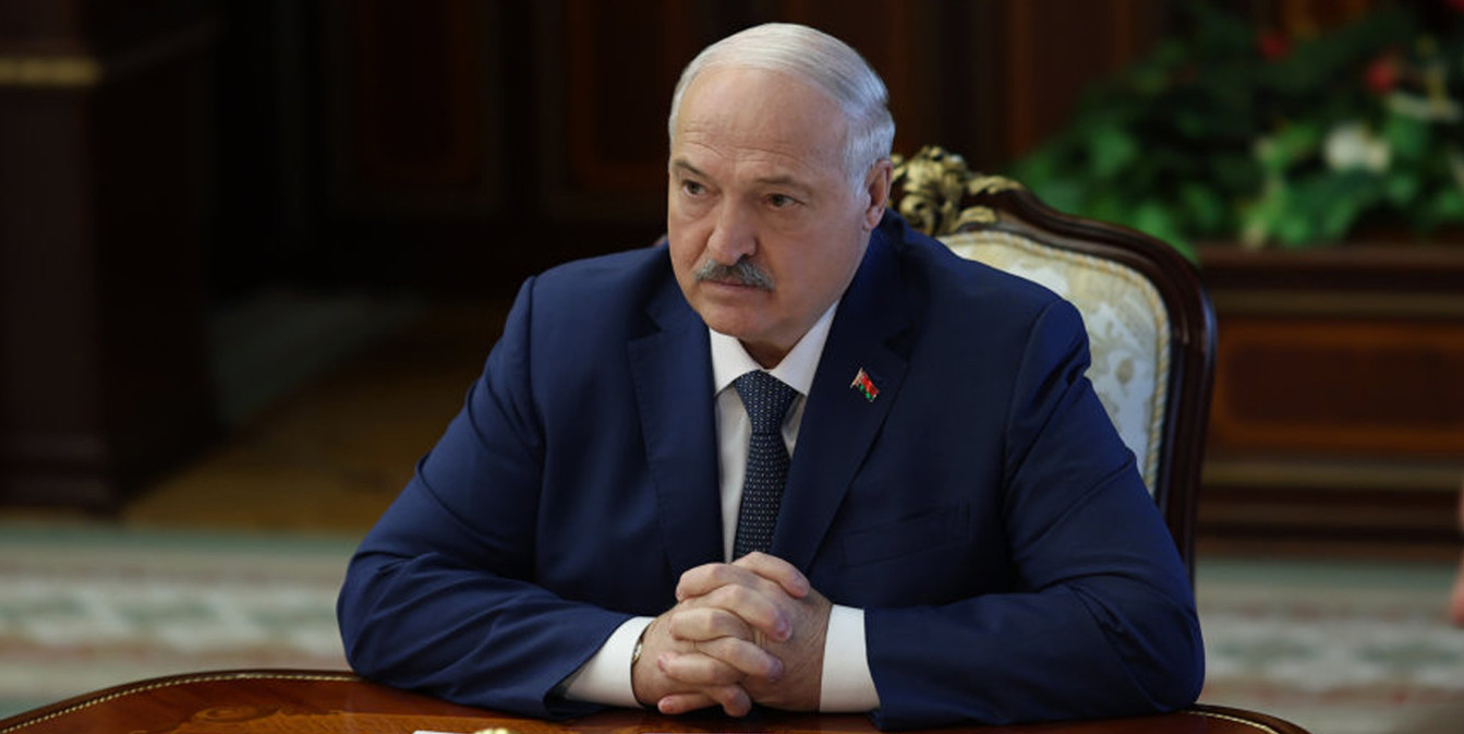 Атаку на белорусский автобус под Брянском и План строительства и развития армии обсудили у Лукашенко