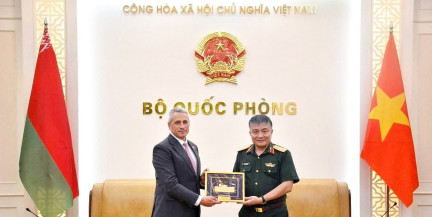 В Ханое прошли переговоры посла Беларуси с замминистра обороны Вьетнама