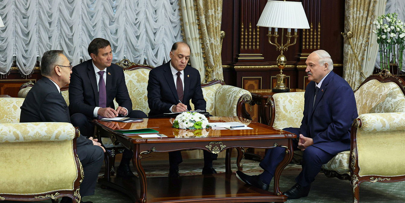 «Беларусь всегда была локомотивом развития отношений в ОДКБ». Лукашенко провел встречу с генсекретарем организации