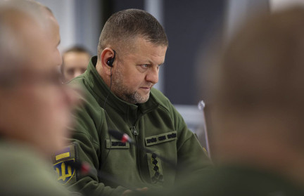 Залужный заявил Зеленскому о планах участвовать в выборах