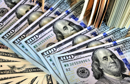 Путин назвал открытым грабежом заморозку российских активов на Западе