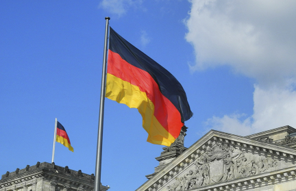 Правительство Германии и канцлер официально ушли в оставку