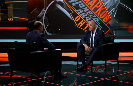 Хватает ли в Беларуси идейных людей, чтобы бороться с нападками Запада, в том числе за историческую правду: ответ дали в КПБ