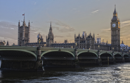 Встреча принца Гарри и короля Карла III обернулась скандалом