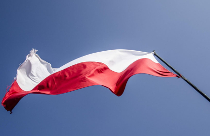 Навроцкий: закон о помощи украинцам подписали в последний раз