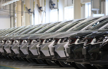 В компании Geely опровергли слухи об уходе автомобильной марки с российского рынка