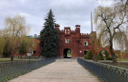 Она стала первым рубежом на пути врага: в Международный день памятников вспомним историю легендарной Брестской крепости