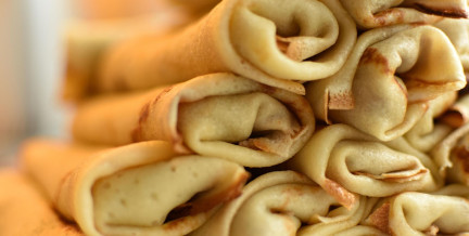 Блины на горячем молоке и кефире: вкуснее вы еще не ели