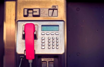 «Белтелеком» прощается с таксофонами: легендарные будки начнут демонтировать в январе