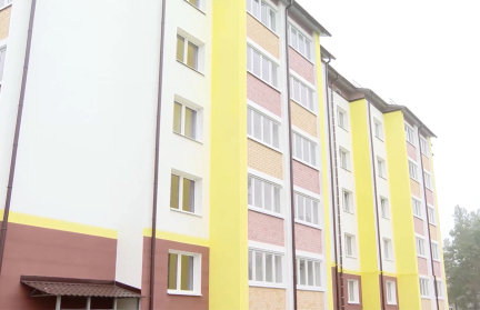 Военнослужащие Слуцкого гарнизона получили новые арендные квартиры в Старых Дорогах