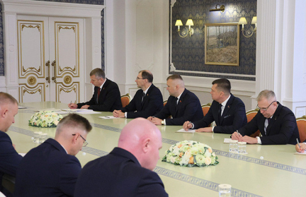 Устранить «страшный» косяк. Президент озвучил требование к новому ректору Академии управления