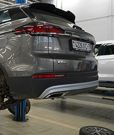 Разница в прошивке: почему «БЕЛДЖИ» не чинит авто из Китая – в репортаже ОНТ