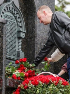 30 мая – годовщина трагедии на «Немиге». Белорусы со скорбью вспоминают погибших спустя 27 лет