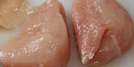 В Чехии выявили зараженную сальмонеллой курятину из Украины