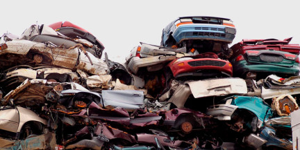 В 2025 году из столичных дворов вывезли более 4,6 тыс. неиспользуемых автомобилей