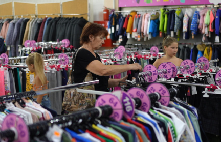 «Беллегпром» предлагает школьную форму на любой бюджет: 700 моделей, которые можно комбинировать