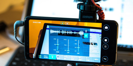 В Беларуси школьница тайно записывала разговоры учителей, а ее мама – родительские собрания. Чем все закончилось?