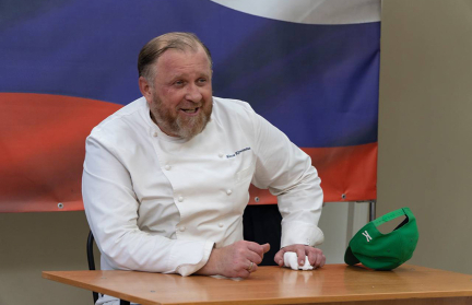 Шеф-повар Константин Ивлев разводится с женой Валерией, которая младше его на 19 лет