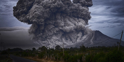 Мощный пеплопад накрыл более 30 населенных пунктов на Филиппинах