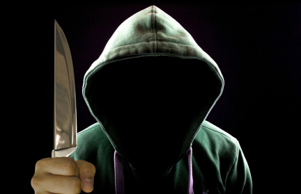 22 удара ножом. В Китае силиконовая грудь спасла жизнь женщине