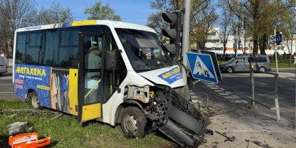 В Минске погиб водитель маршрутки в результате ДТП на улице Казинца