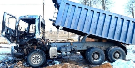 В Барановичах во время ремонта сгорел Mercedes: ущерб почти 95 тыс. рублей