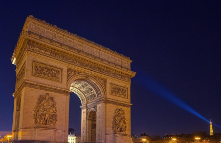 В Париже снова ограбили музей: арестована китаянка со слитками золота