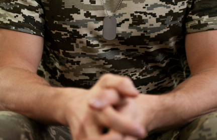 В Киеве избили военного за замечание о музыке на русском