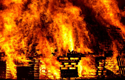 Протестующие в Непале сожгли более десяти зданий