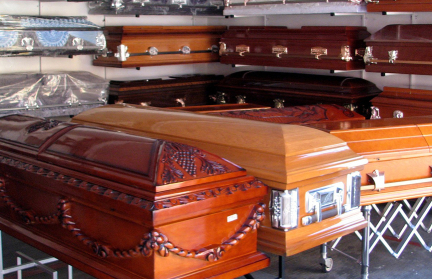 В Чехии признанная умершей 88-летняя женщина ожила уже будучи в гробу