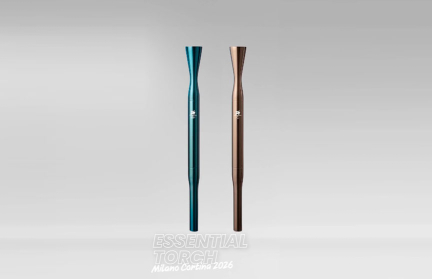 Организаторы Олимпийских и Паралимпийских игр представили факелы Олимпиады