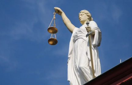 Еще один чиновник приговорен к смертной казни в Китае