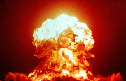 Военные США использовали ядерное оружие против инопланетян – Фара