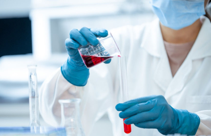 Новый заразный штамм коронавируса появился в Великобритании