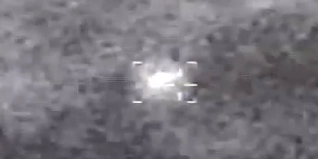 скриншот видео Пентагона с НЛО