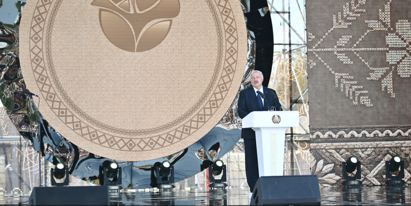 Александр Лукашенко на торжественном открытии культурного фестиваля «Зов Полесья»